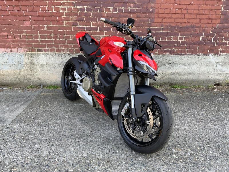 2024 Ducati Streetfighter V4 S