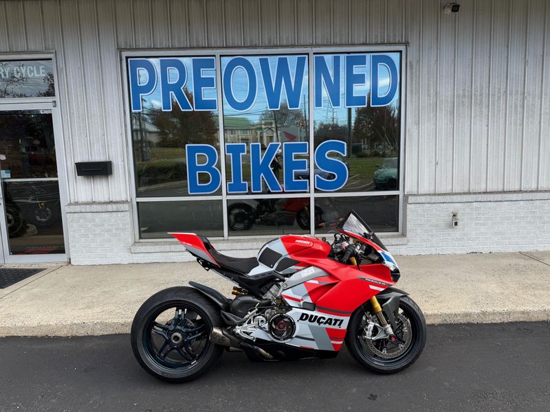 2019 Ducati  Panigale V4 Corse Image 1