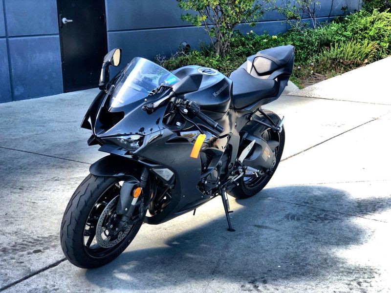 Used 2024 Kawasaki NINJA ZX-6R Image 13