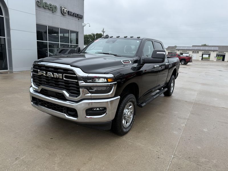 Used 2025 RAM 2500 TradesmanImage 32
