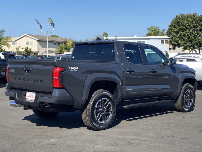 2025 Toyota Tacoma TRD SportImage 3