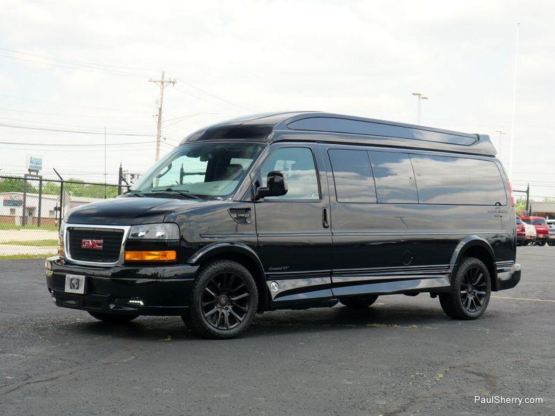 2020 GMC Savana Cargo Image 7