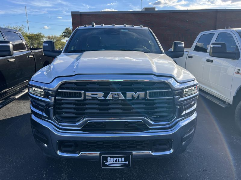 New 2026 RAM 3500 Chassis Cab TradesmanImage 2