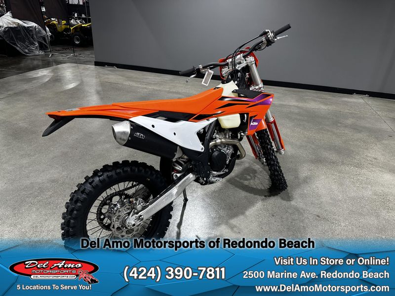 2024 KTM 500 XW-F  in a ORANGE exterior color. Del Amo Motorsports of Redondo Beach (424) 304-1660 delamomotorsports.com 