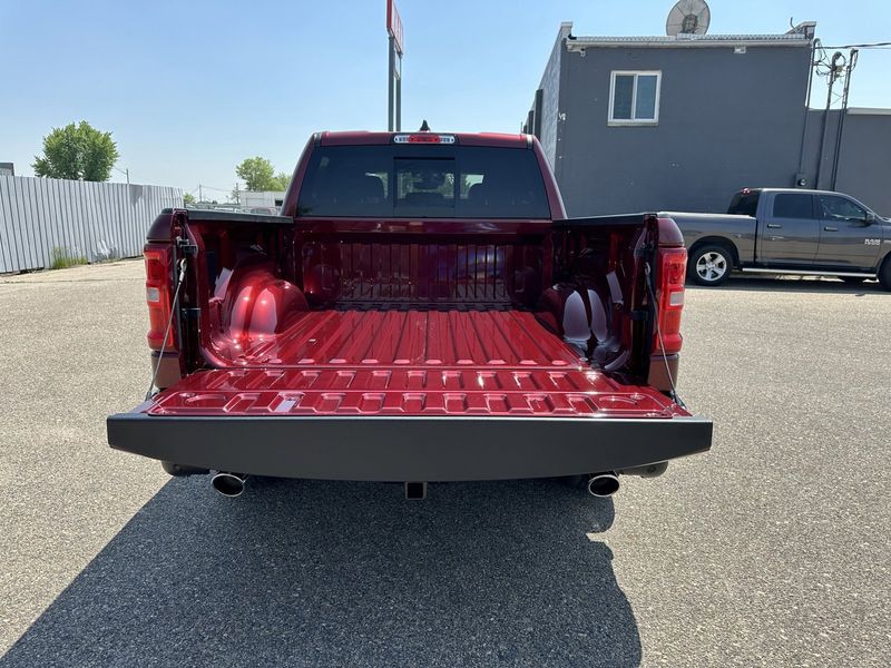 2025 RAM 1500 Laramie Crew Cab 4x4 5