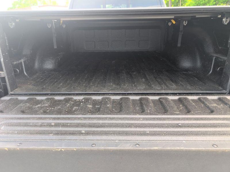 2019 RAM 2500 LaramieImage 38