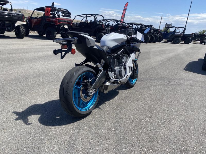 New 2026 CFMOTO 675SS 