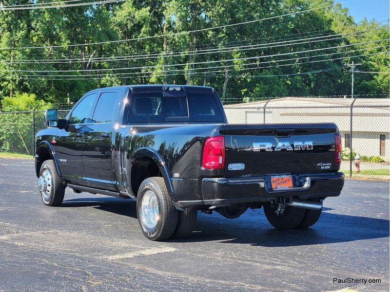 New 2026 RAM 3500 Limited Longhorn Crew Cab 4x4 8' Box