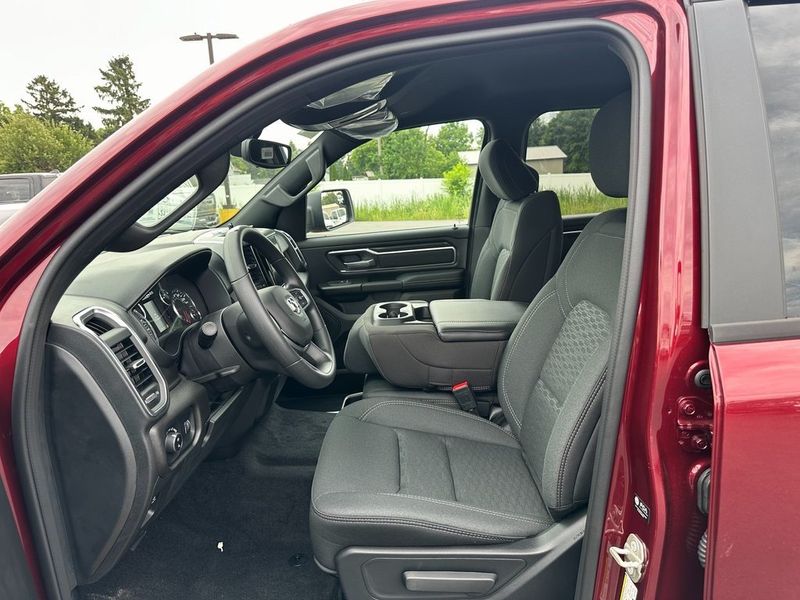 2025 RAM 1500 Big Horn Crew Cab 4x4 5