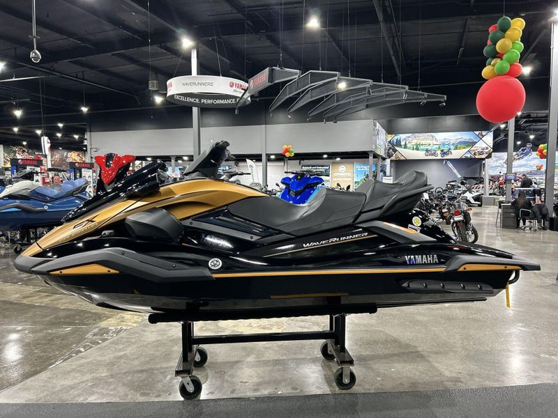 New 2025 Yamaha FX CRUISER HO W/AUDIO Image 2