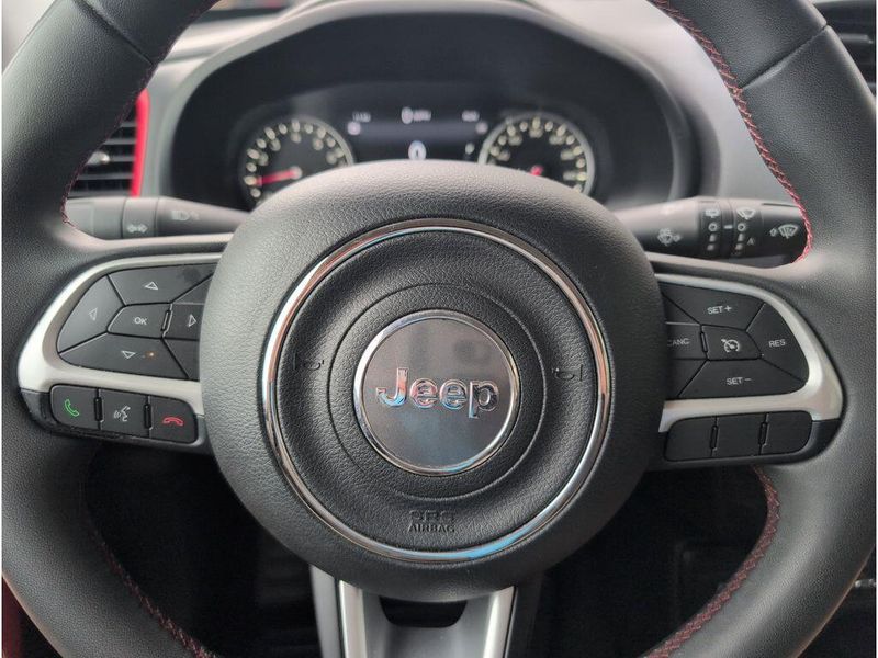 Used 2023 Jeep Renegade TrailhawkImage 22