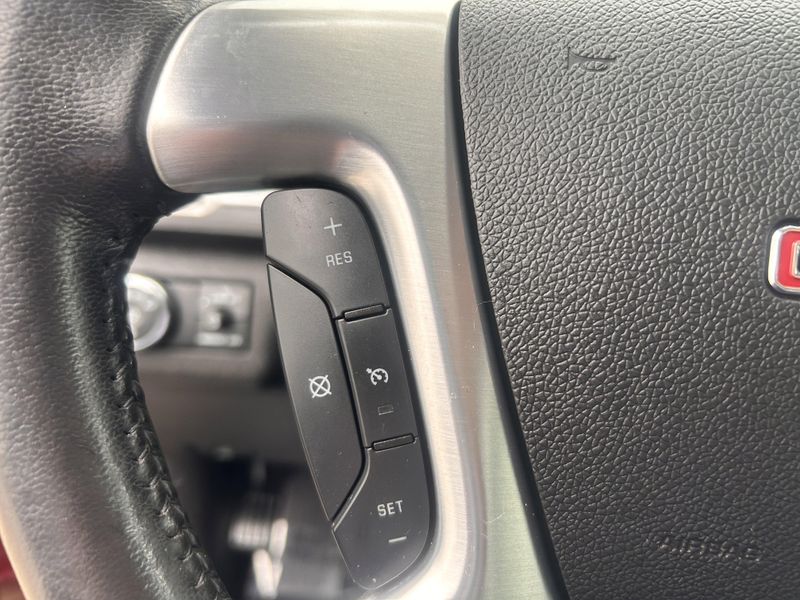 2015 GMC Acadia SLTImage 22