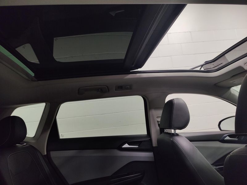 Used 2023 Volkswagen Taos SE w/SunroofImage 6
