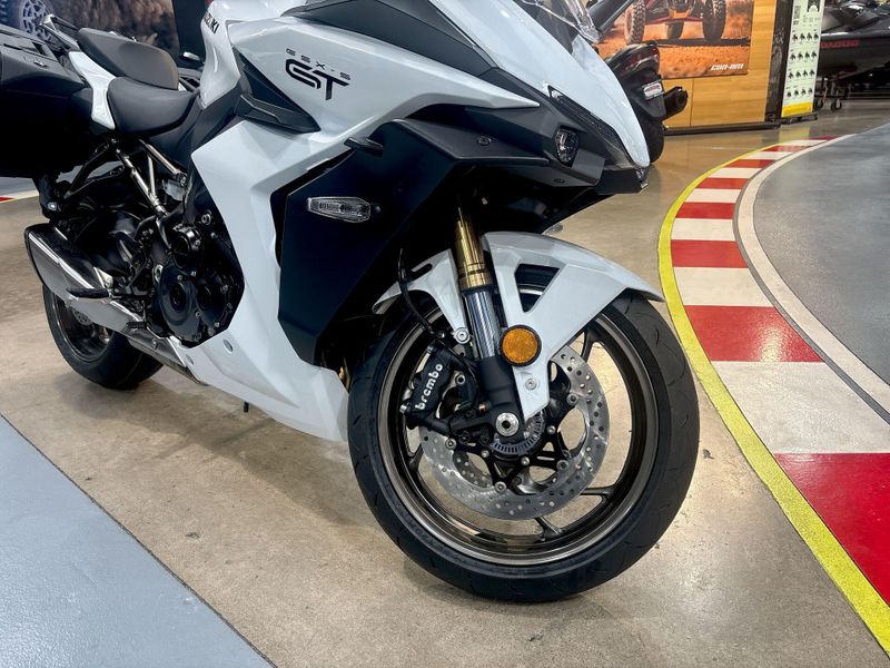 New 2026 Suzuki GSX-S1000GT+ Image 18