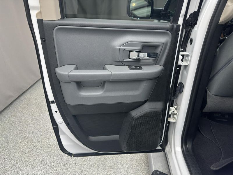 Used 2017 RAM 1500 Big HornImage 8