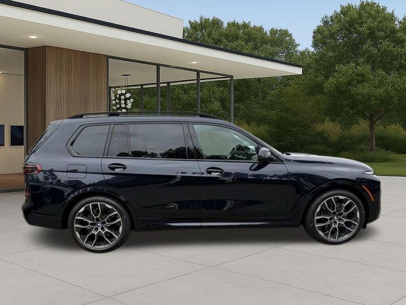 New 2026 BMW X7 xDrive40iImage 7