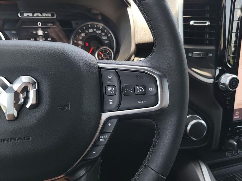 2025 RAM 1500 Lone Star Crew Cab 4x4 5