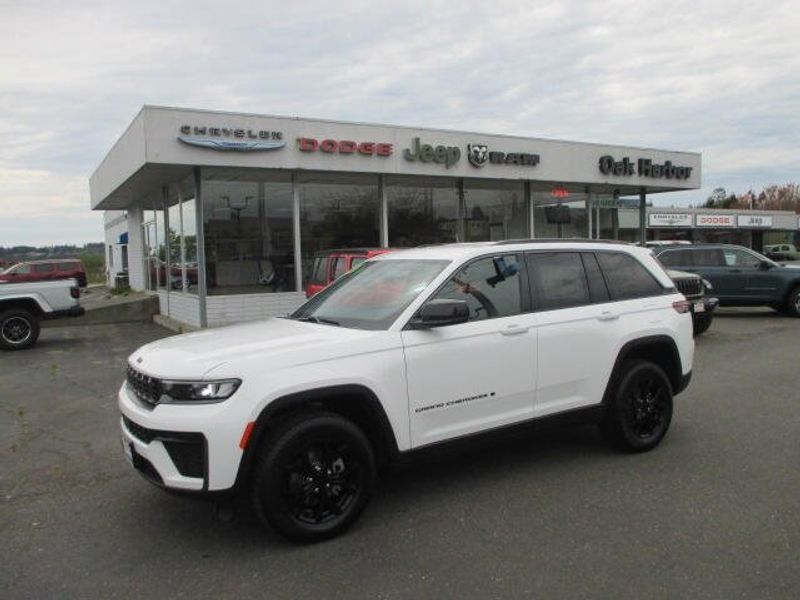 New 2026 Jeep Grand Cherokee Laredo Altitude 4x4Image 29