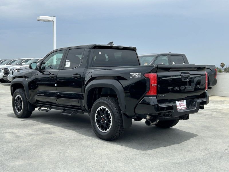 2024 Toyota Tacoma TRD Off RoadImage 5