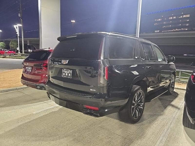 Used 2023 Cadillac Escalade SportImage 3