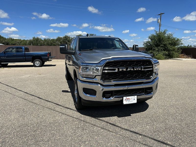 2023 RAM 3500 Tradesman Crew Cab 4x4 6