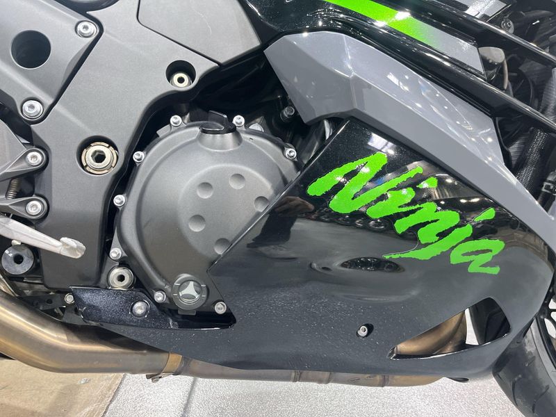 Used 2021 Kawasaki Ninja ZX-14R ABS Image 23