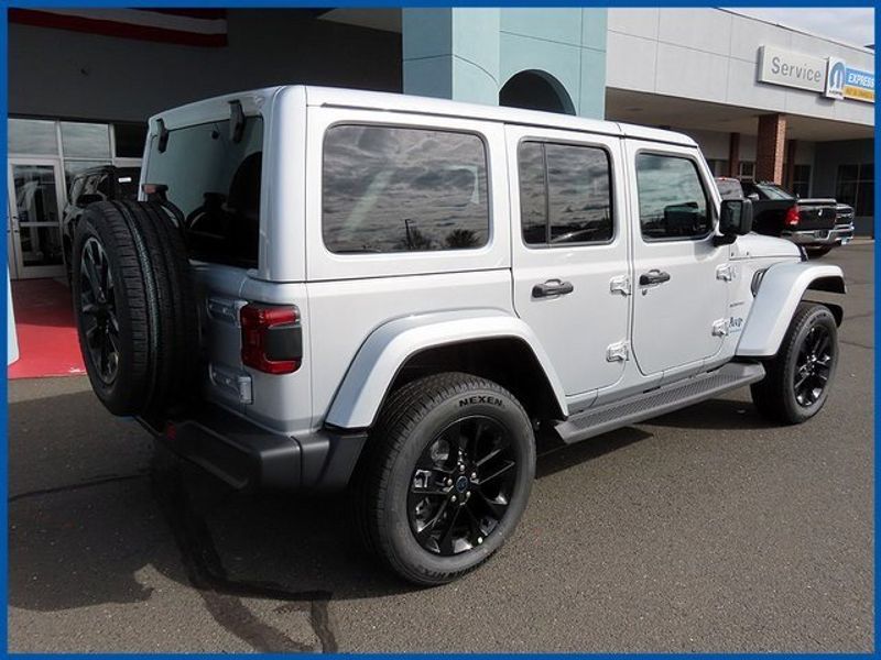 2024 Jeep Wrangler 4xE Sahara 4xeImage 7