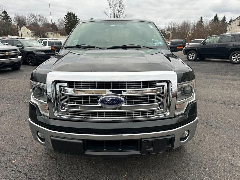 2014 Ford F-150 XLTImage 9