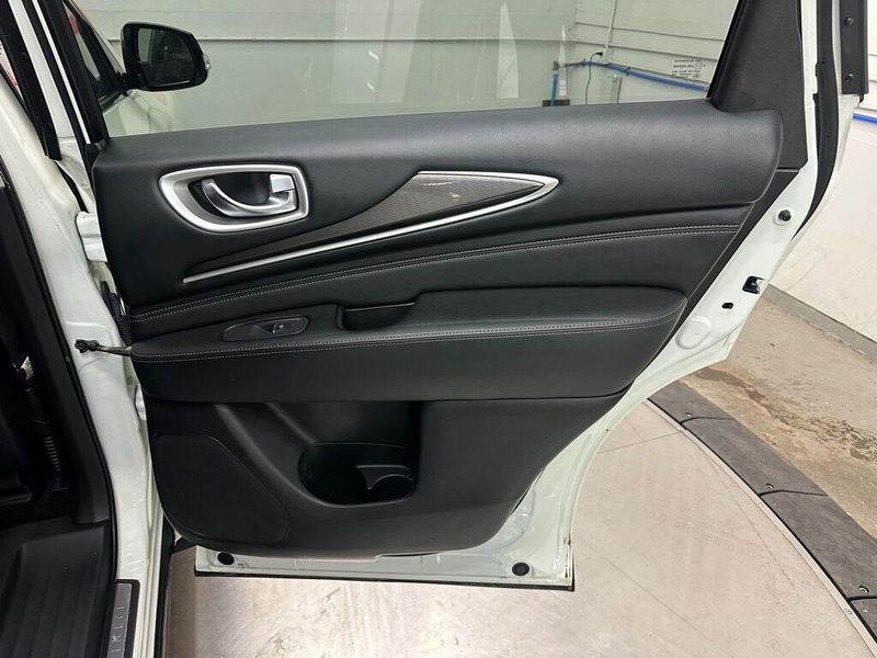 2020 INFINITI QX60 PureImage 31