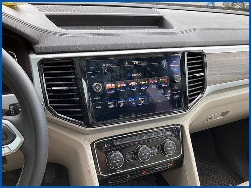 2021 Volkswagen Atlas SEL PremiumImage 17