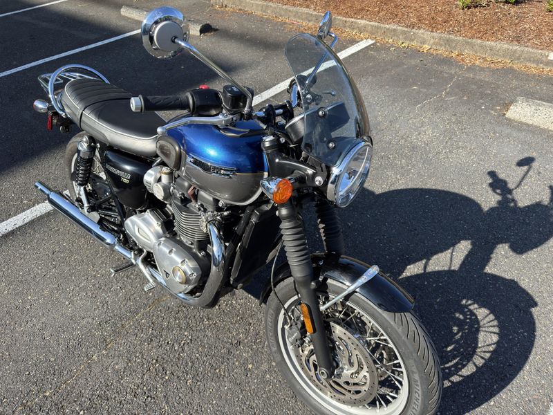 2022 Triumph Bonneville T120 BLUE 