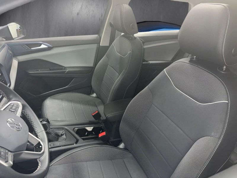Used 2023 Volkswagen Taos SE w/SunroofImage 19