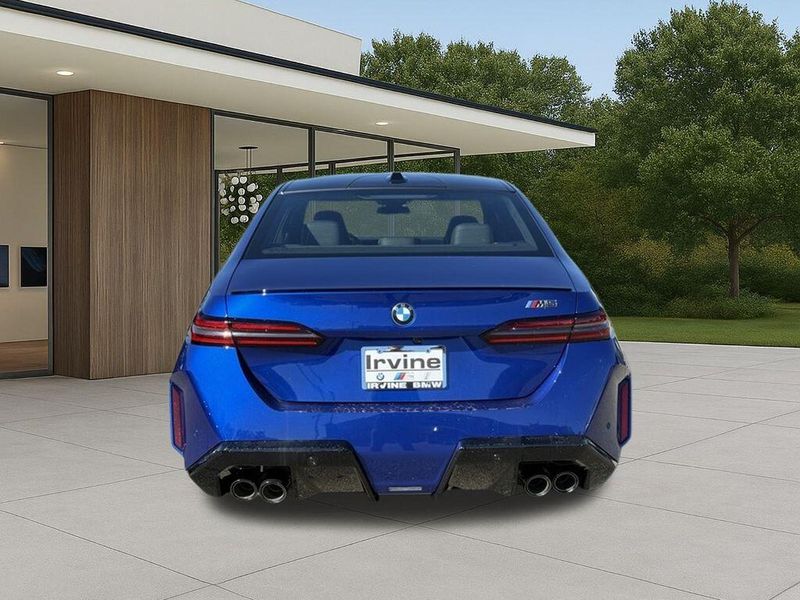 New 2026 BMW M5 BaseImage 9