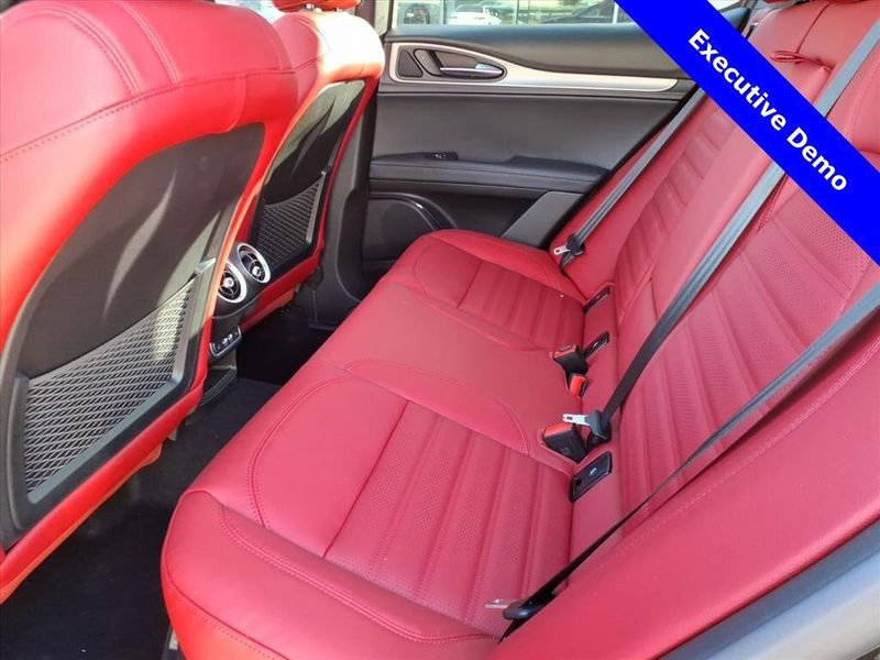 New 2025 Alfa Romeo Stelvio AwdImage 11