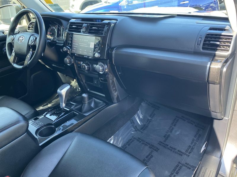 Used 2022 Toyota 4Runner TRD Off-Road PremiumImage 8