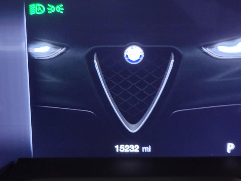 2024 Alfa Romeo Stelvio Sprint Q4 AWD w/Sunroof/Wheel PkgImage 31