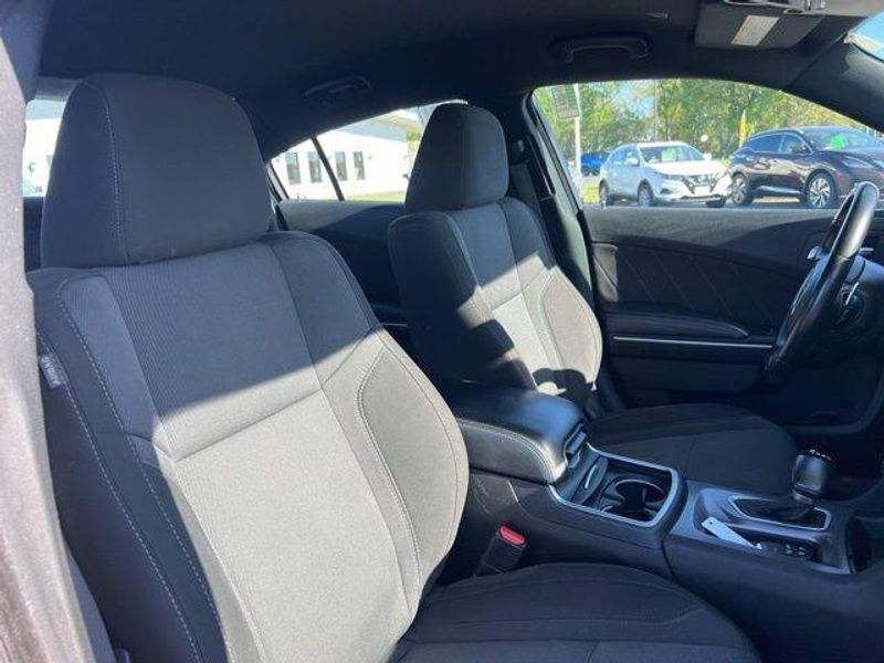 2022 Dodge Charger SXTImage 23