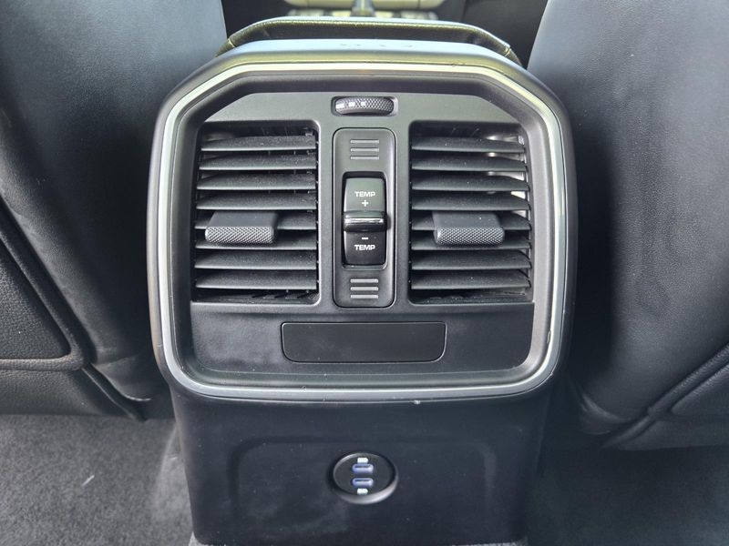 Used 2021 Porsche Macan AWD