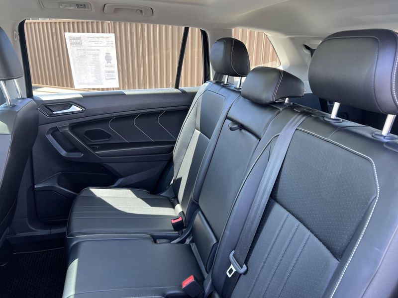 2022 Volkswagen Tiguan SEImage 22