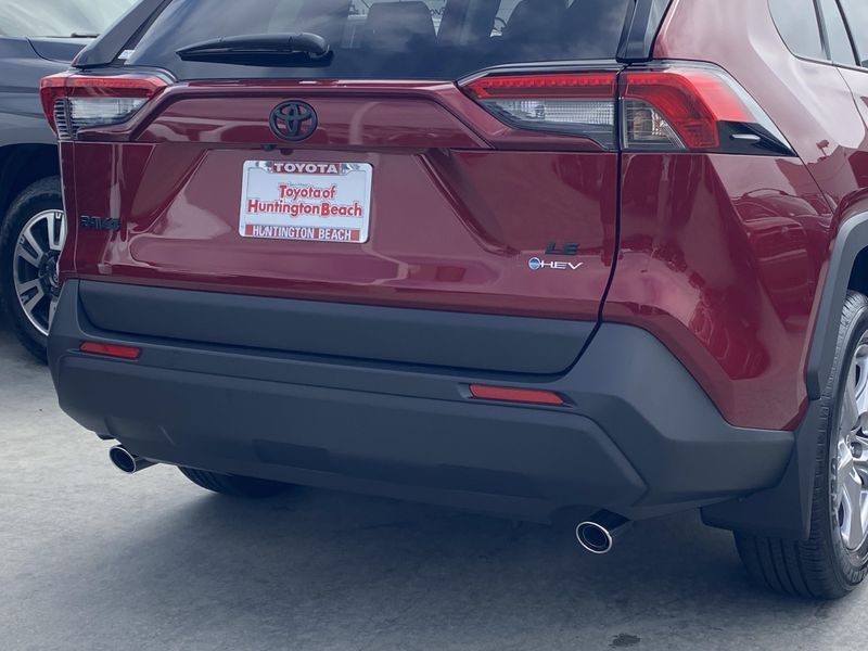 New 2025 Toyota RAV4 Hybrid LEImage 4