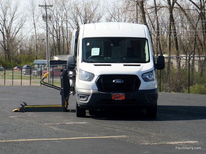 2022 Ford Transit Wagon XLImage 12