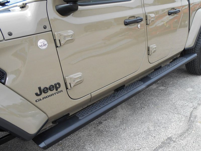 2020 Jeep Gladiator SportImage 12