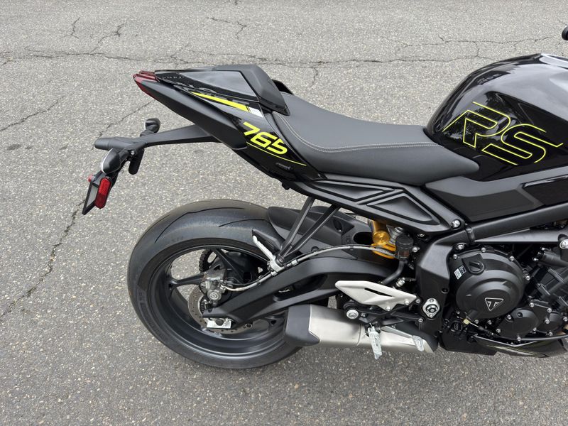 2025 Triumph Street Triple 765 RS - PHANTOM BLACK 