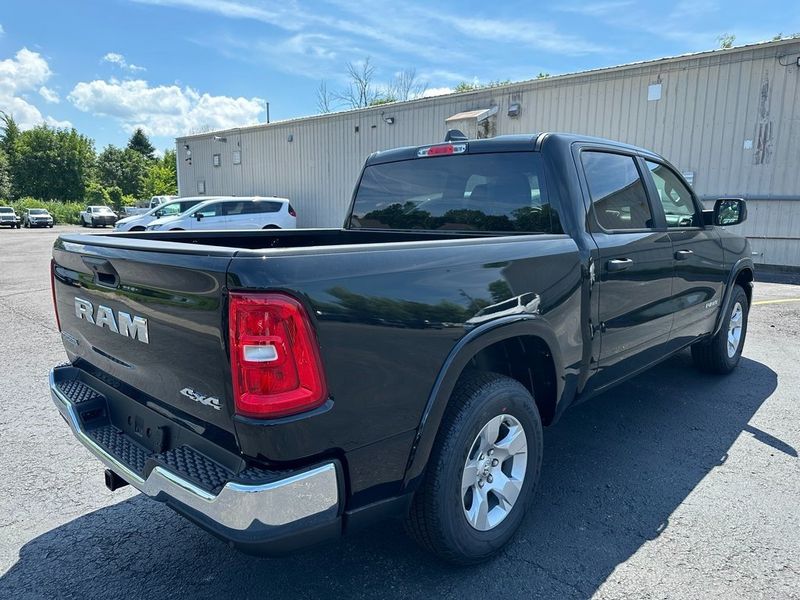 2025 RAM 1500 Big Horn Crew Cab 4x4 5