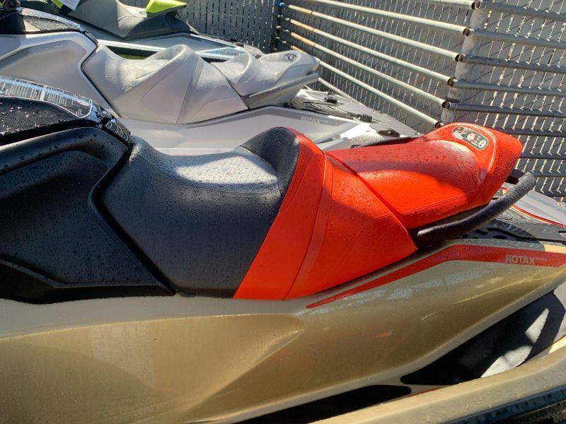 New 2025 Sea-Doo RXT-X 325 (SOUND SYSTEM) Image 13