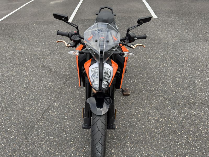 2023 KTM Duke 790 
