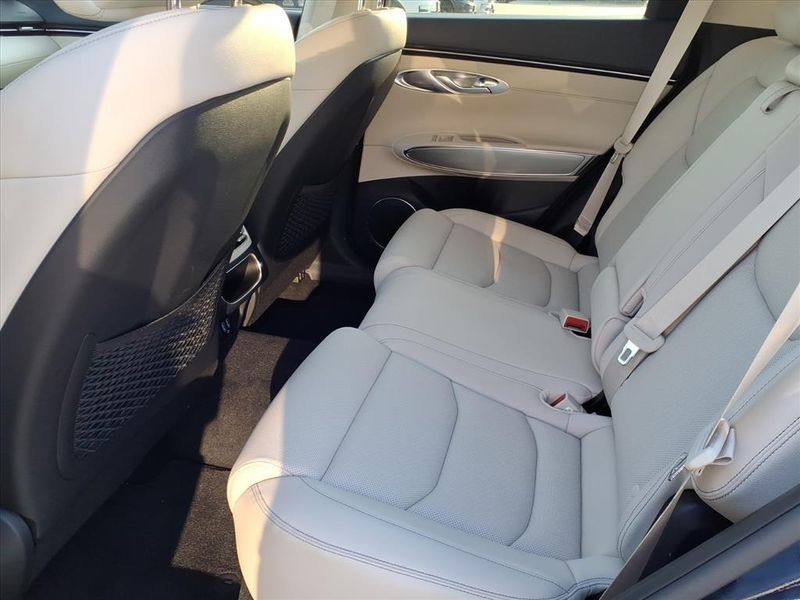 Used 2024 Genesis GV70 2.5TImage 14