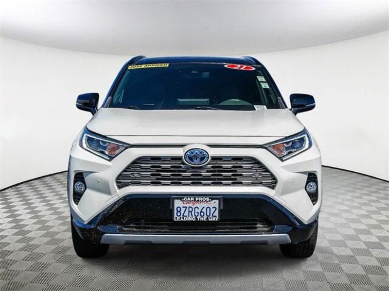 Used 2021 Toyota RAV4 Hybrid XSEImage 3