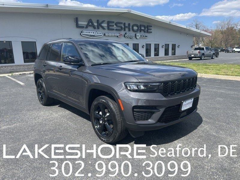 2023 Jeep Grand Cherokee Altitude 4x4Image 1