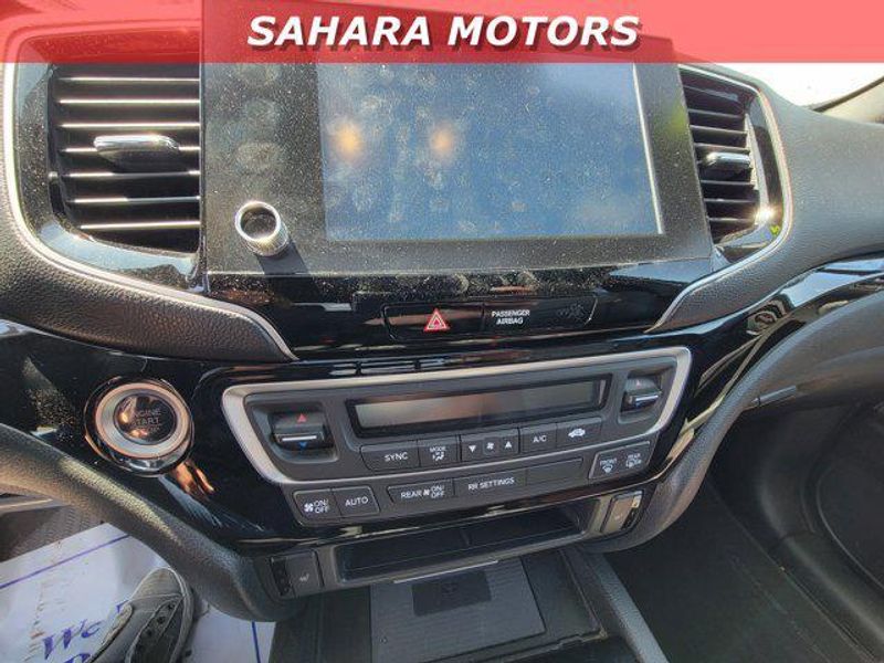 2022 Honda Ridgeline Black Edition photo 7